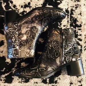 Patricia Nash metallic booties